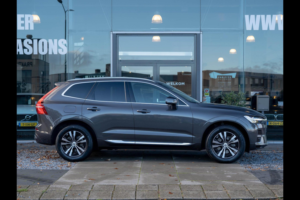 Volvo XC60 2.0 T6 Plug-in hybrid AWD Core Bright / Pano / ACC / trekhaak /