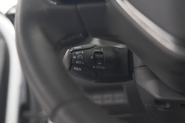 Peugeot 2008 PureTech 130 EAT8 GT | Camera | Apple Carplay | Parkeersensoren