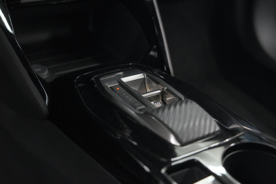 Peugeot 2008 PureTech 130 EAT8 GT | Camera | Apple Carplay | Parkeersensoren
