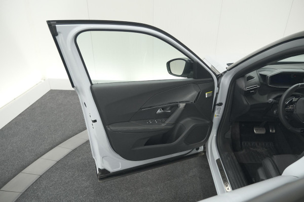 Peugeot 2008 PureTech 130 EAT8 GT | Camera | Apple Carplay | Parkeersensoren
