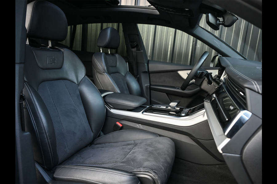 Audi Q8 60 TFSI e QUATTRO PRO LINE S COMPETITION | PANORAMADAK | LUCHTVERING | BLACK-OPTIC | MEMORY SEATS | HEAD-UP | 360 CAMERA | ADAPT Audi Q8 60 TFSI e QUATTRO PRO LINE S COMPETITION | PANORAMADAK | LUCHTVERING | BLACK-OPTIC | MEMORY SEATS | HEAD-UP | 360 CAMERA | ADAPT