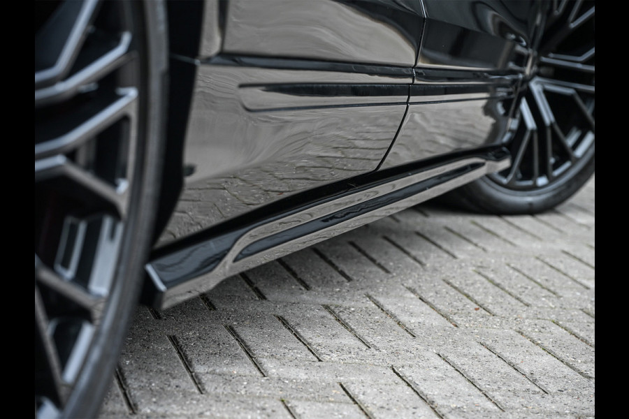 Audi Q8 60 TFSI e QUATTRO PRO LINE S COMPETITION | PANORAMADAK | LUCHTVERING | BLACK-OPTIC | MEMORY SEATS | HEAD-UP | 360 CAMERA | ADAPT Audi Q8 60 TFSI e QUATTRO PRO LINE S COMPETITION | PANORAMADAK | LUCHTVERING | BLACK-OPTIC | MEMORY SEATS | HEAD-UP | 360 CAMERA | ADAPT