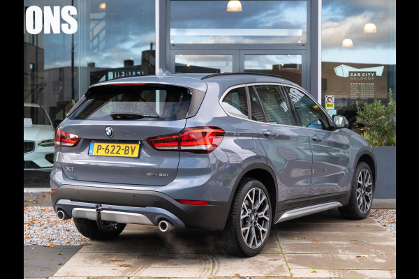 BMW X1 SDrive20i Business Edition Plus / HUD / Carplay / Zetelverwarming / Sfeerverlichting / 19'' / BMW X1 SDrive20i Business Edition Plus / HUD / Carplay / Zetelverwarming / Sfeerverlichting / 19'' /