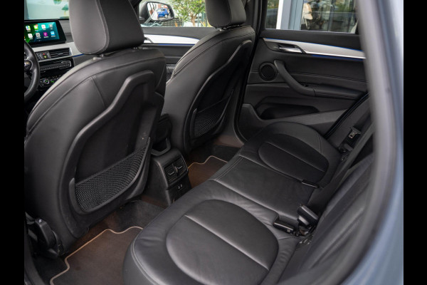 BMW X1 SDrive20i Business Edition Plus / HUD / Carplay / Zetelverwarming / Sfeerverlichting / 19'' / BMW X1 SDrive20i Business Edition Plus / HUD / Carplay / Zetelverwarming / Sfeerverlichting / 19'' /