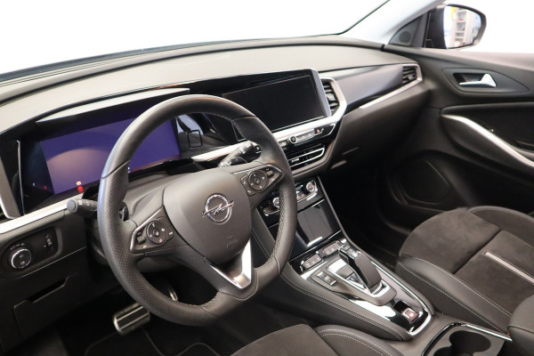 Opel Grandland 1.6 Turbo Plug-In Hybrid 4x4 GSe Cruise/Climate Blindspot PDC Keyless Entry/Go 300PK! Opel Grandland 1.6 Turbo Plug-In Hybrid 4x4 GSe Cruise/Climate Blindspot PDC Keyless Entry/Go 300PK!