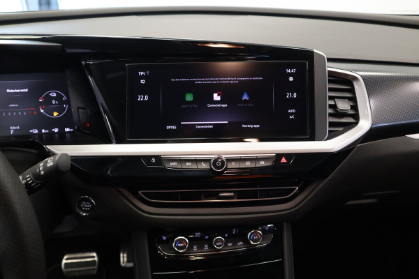 Opel Grandland 1.6 Turbo Plug-In Hybrid 4x4 GSe Cruise/Climate Blindspot PDC Keyless Entry/Go 300PK! Opel Grandland 1.6 Turbo Plug-In Hybrid 4x4 GSe Cruise/Climate Blindspot PDC Keyless Entry/Go 300PK!