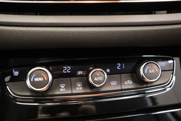 Opel Grandland 1.6 Turbo Plug-In Hybrid 4x4 GSe Cruise/Climate Blindspot PDC Keyless Entry/Go 300PK! Opel Grandland 1.6 Turbo Plug-In Hybrid 4x4 GSe Cruise/Climate Blindspot PDC Keyless Entry/Go 300PK!