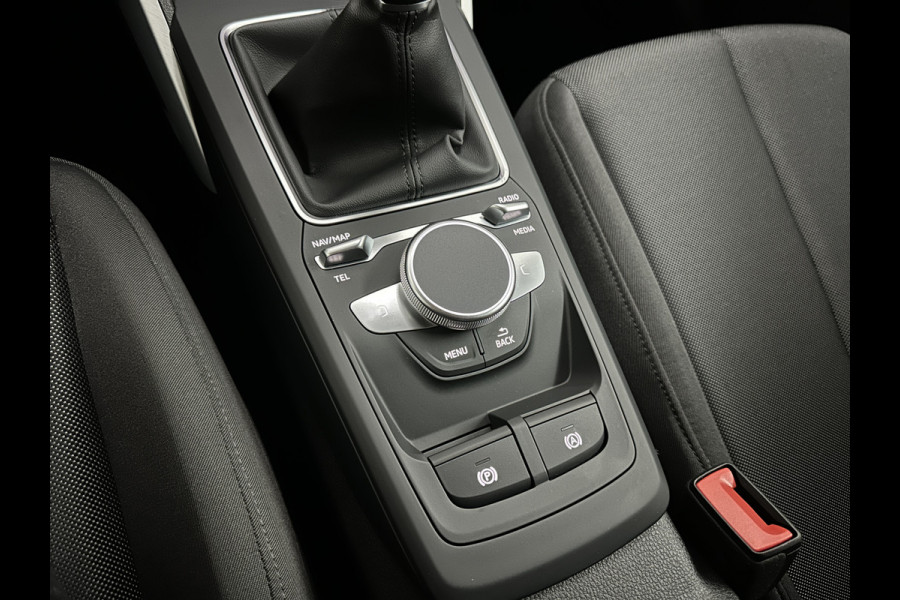 Audi Q2 30 TFSI 110PK | Camera | LED | Stoelverwarming | Climate Control | BOVAG Garantie | Getint Glas | Zwarte Sierdelen | DAB | Cruise Control | Parkeersensoren V+A | Audi Q2 30 TFSI 110PK | Camera | LED | Stoelverwarming | Climate Control | BOVAG Garantie | Getint Glas | Zwarte Sierdelen | DAB | Cruise Control | Parkeersensoren V+A |