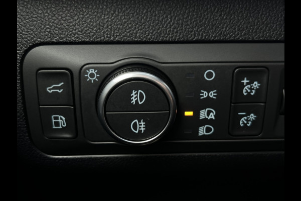 Ford Kuga 2.5 PHEV Titanium DRIVERPACK! WINTERPACK! Ford Kuga 2.5 PHEV Titanium DRIVERPACK! WINTERPACK!