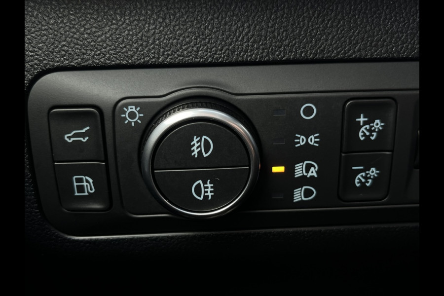 Ford Kuga 2.5 PHEV Titanium DRIVERPACK! WINTERPACK! Ford Kuga 2.5 PHEV Titanium DRIVERPACK! WINTERPACK!