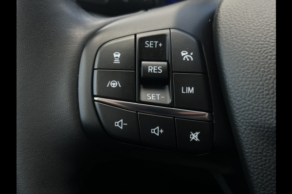 Ford Kuga 2.5 PHEV Titanium DRIVERPACK! WINTERPACK! Ford Kuga 2.5 PHEV Titanium DRIVERPACK! WINTERPACK!