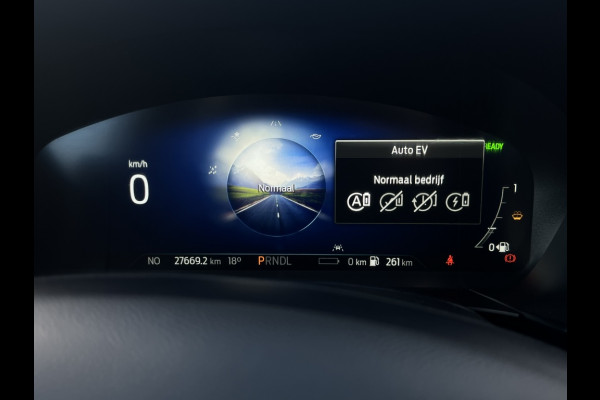Ford Kuga 2.5 PHEV Titanium DRIVERPACK! WINTERPACK! Ford Kuga 2.5 PHEV Titanium DRIVERPACK! WINTERPACK!