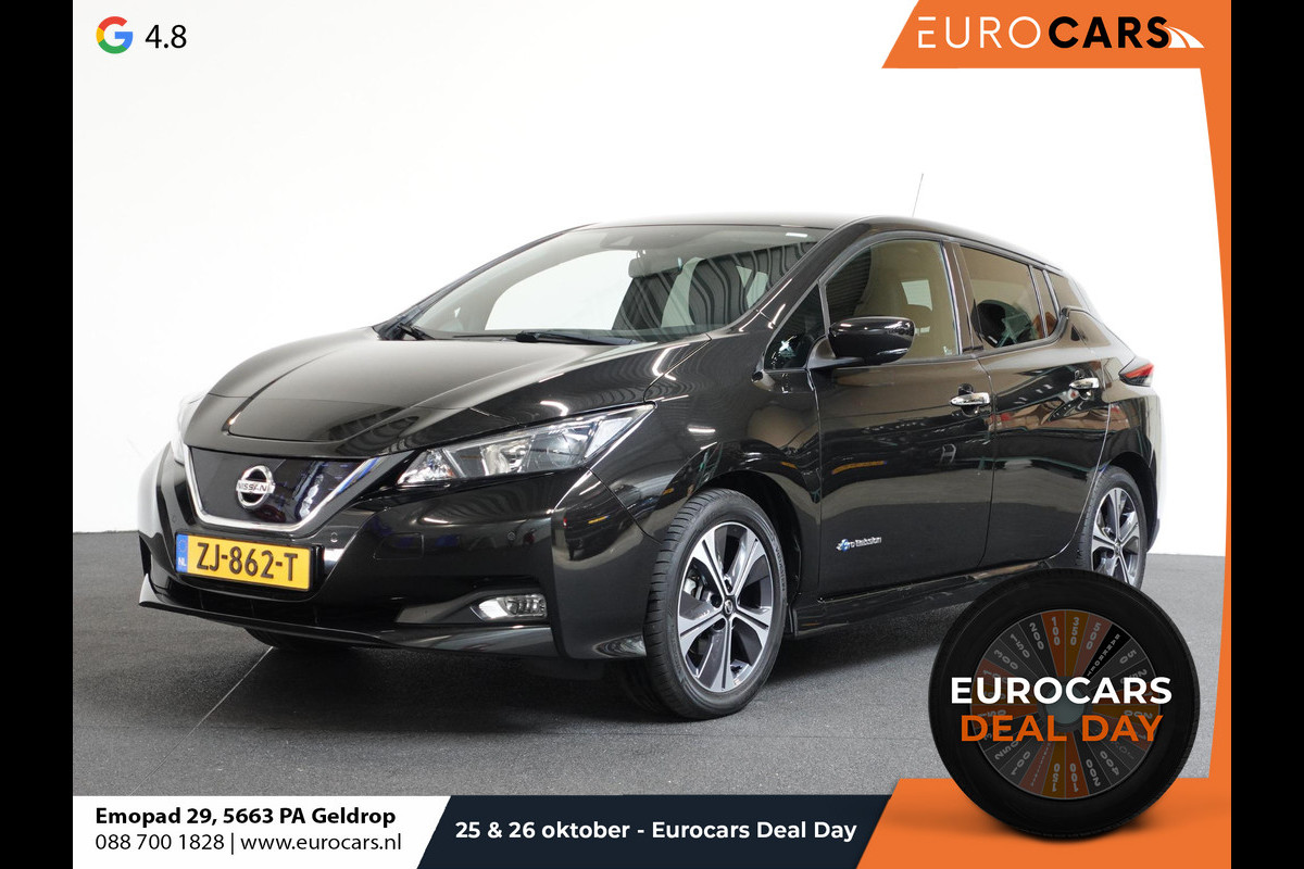 Nissan Leaf N-Connecta 40 kWh Navigatie Bluetooth Cruise Control Lichtmetalen Velgen Nissan Leaf N-Connecta 40 kWh Navigatie Bluetooth Cruise Control Lichtmetalen Velgen