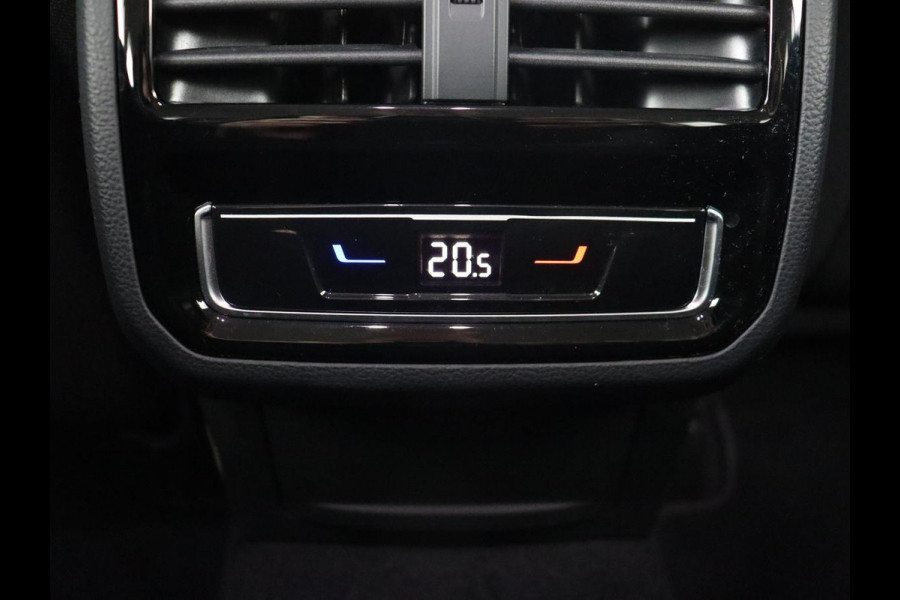 Volkswagen Passat 1.4 TSI PHEV GTE | Stoelverwarming | Massage | Camera | Adaptive cruise | Carplay | Matrix LED | Navigatie | Plug In