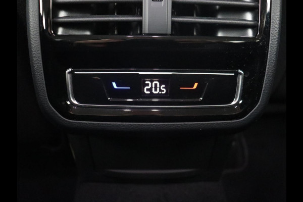 Volkswagen Passat 1.4 TSI PHEV GTE | Stoelverwarming | Massage | Camera | Adaptive cruise | Carplay | Matrix LED | Navigatie | Plug In