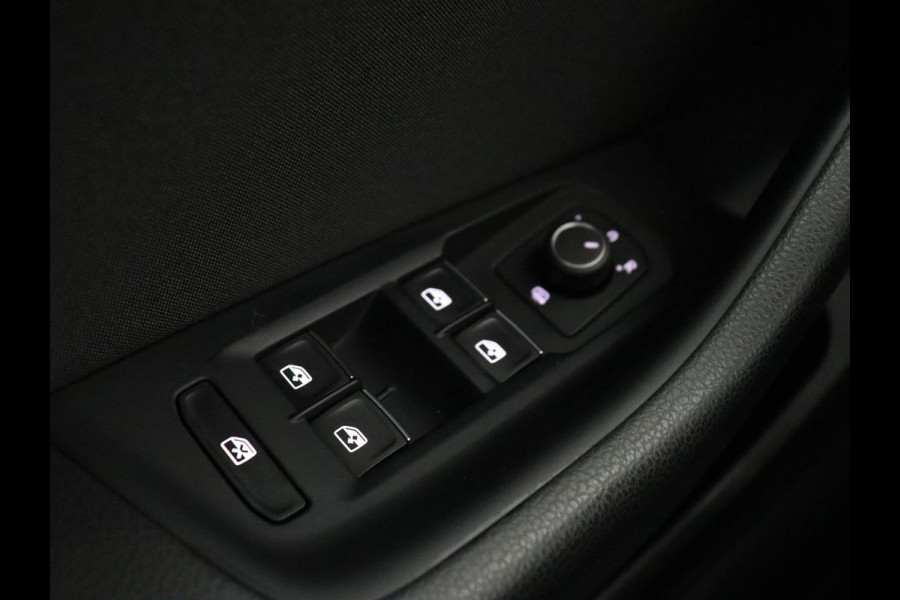 Volkswagen Passat 1.4 TSI PHEV GTE | Stoelverwarming | Massage | Camera | Adaptive cruise | Carplay | Matrix LED | Navigatie | Plug In