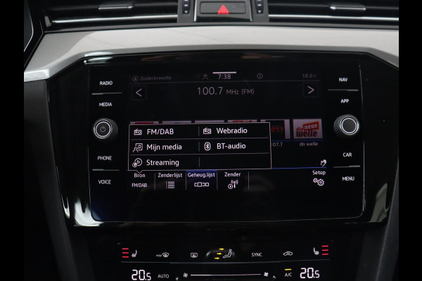 Volkswagen Passat 1.4 TSI PHEV GTE | Stoelverwarming | Massage | Camera | Adaptive cruise | Carplay | Matrix LED | Navigatie | Plug In