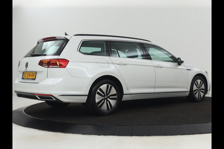 Volkswagen Passat 1.4 TSI PHEV GTE | Stoelverwarming | Massage | Camera | Adaptive cruise | Carplay | Matrix LED | Navigatie | Plug In