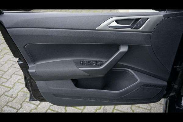 Volkswagen Polo 1.0 TSI R-Line AUTOMAAT-ACC-CARPLAY-CLIMA-FULL LED-NAVIGATIE-STOELVERWARMING