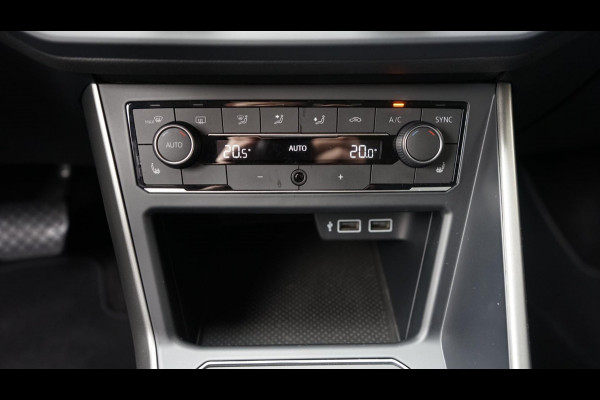 Volkswagen Polo 1.0 TSI R-Line AUTOMAAT-ACC-CARPLAY-CLIMA-FULL LED-NAVIGATIE-STOELVERWARMING