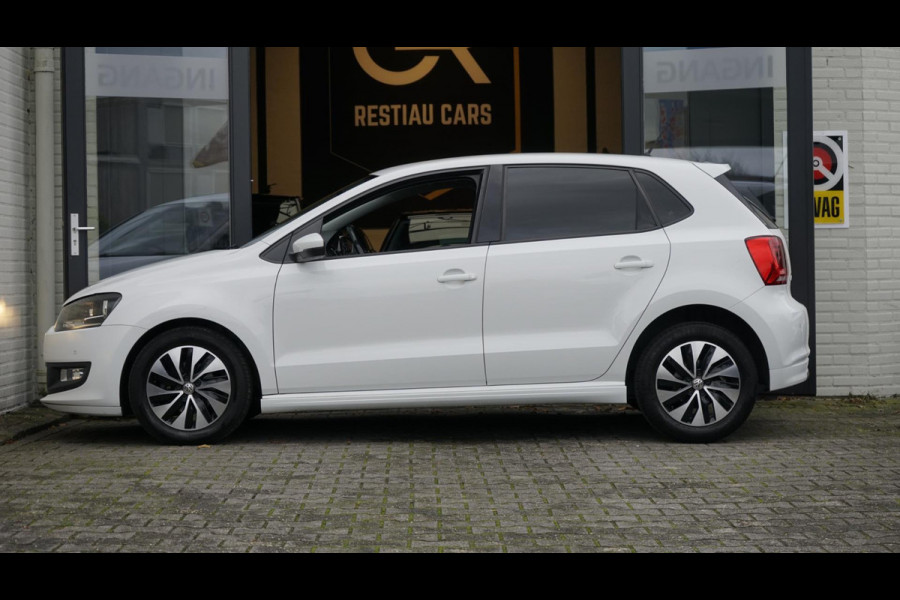 Volkswagen Polo 1.0 TSI Highline AUTOMAAT-CLIMA-CRUISE-NAVIGATIE Volkswagen Polo 1.0 TSI Highline AUTOMAAT-CLIMA-CRUISE-NAVIGATIE