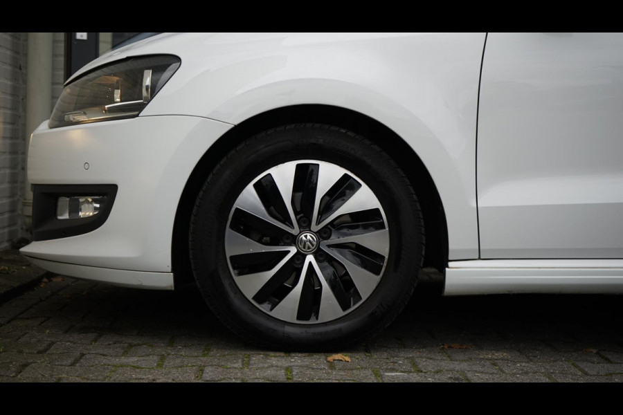 Volkswagen Polo 1.0 TSI Highline AUTOMAAT-CLIMA-CRUISE-NAVIGATIE Volkswagen Polo 1.0 TSI Highline AUTOMAAT-CLIMA-CRUISE-NAVIGATIE