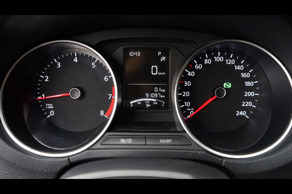 Volkswagen Polo 1.0 TSI Highline AUTOMAAT-CLIMA-CRUISE-NAVIGATIE Volkswagen Polo 1.0 TSI Highline AUTOMAAT-CLIMA-CRUISE-NAVIGATIE