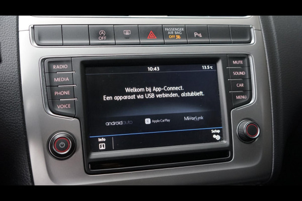 Volkswagen Polo 1.0 TSI Highline AUTOMAAT-CLIMA-CRUISE-NAVIGATIE Volkswagen Polo 1.0 TSI Highline AUTOMAAT-CLIMA-CRUISE-NAVIGATIE