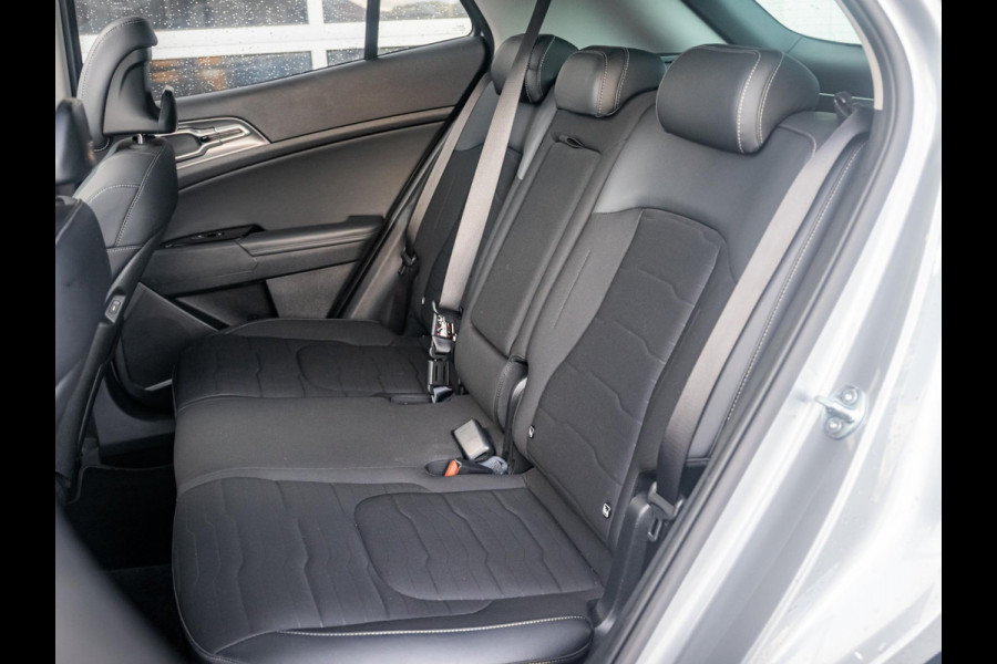 Kia Sportage 1.6 T-GDi Hybrid DynamicPlusLine | Pano dak | Stoel & Stuurverwarming Kia Sportage 1.6 T-GDi Hybrid DynamicPlusLine | Pano dak | Stoel & Stuurverwarming