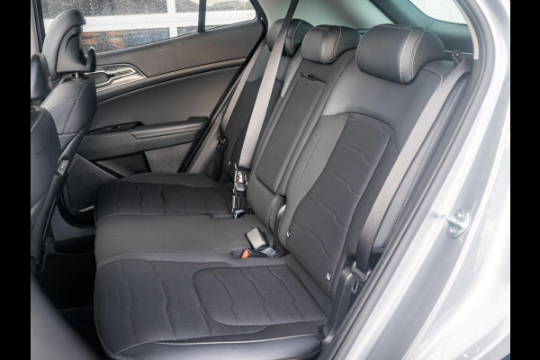 Kia Sportage 1.6 T-GDi Hybrid DynamicPlusLine | Pano dak | Stoel & Stuurverwarming Kia Sportage 1.6 T-GDi Hybrid DynamicPlusLine | Pano dak | Stoel & Stuurverwarming