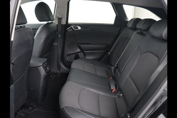 Kia Ceed 1.0 T-GDi DynamicPlusLine | Trekhaak | Stoel & stuurverwarming | Camera | Carplay | Navigatie | Climate control | Parkeerhulp | Cruise control | Half leder Kia Ceed 1.0 T-GDi DynamicPlusLine | Trekhaak | Stoel & stuurverwarming | Camera | Carplay | Navigatie | Climate control | Parkeerhulp | Cruise control | Half leder
