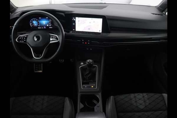 Volkswagen Golf 1.5 TSI R-Line | Panoramadak | Carplay | Sportstoelen | Navigatie | Adaptive cruise | Parkeerhulp | File Assistent | Full LED