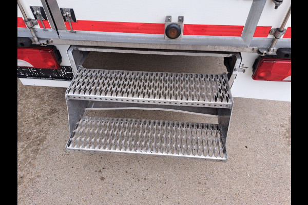 Mercedes-Benz Sprinter 314 CDI AUTM. EURO 6 KOELWAGEN / VRIESWAGEN THERMO KING Airco Achteruitrijcamera Verwarmdevoorstoel