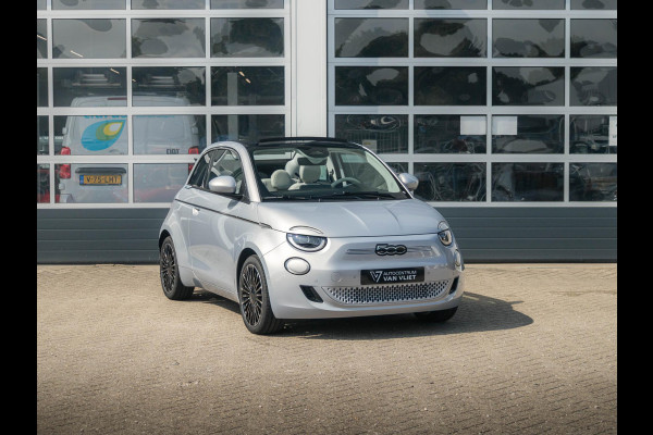 Fiat 500E Cabrio La Prima 42 kWh | 17% Bijtelling | Clima | Cruise | Leder | 17" | Priv Glass | Winter Pack | JBL Sound | BSM | Apple Carplay Fiat 500E Cabrio La Prima 42 kWh | 17% Bijtelling | Clima | Cruise | Leder | 17" | Priv Glass | Winter Pack | JBL Sound | BSM | Apple Carplay