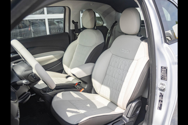 Fiat 500E Cabrio La Prima 42 kWh | 17% Bijtelling | Clima | Cruise | Leder | 17" | Priv Glass | Winter Pack | JBL Sound | BSM | Apple Carplay Fiat 500E Cabrio La Prima 42 kWh | 17% Bijtelling | Clima | Cruise | Leder | 17" | Priv Glass | Winter Pack | JBL Sound | BSM | Apple Carplay