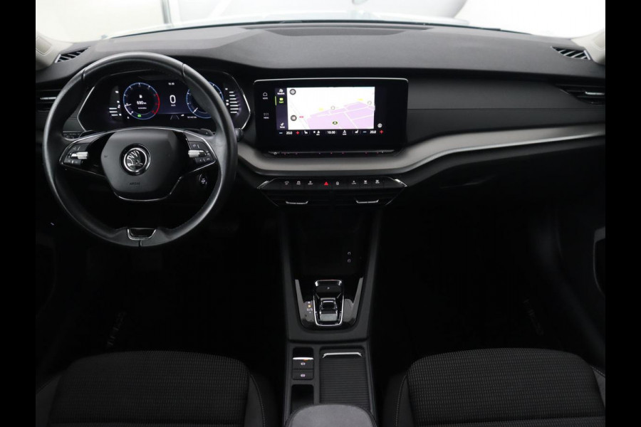 Škoda Octavia 1.0 e-TSI Business Edition | Stoelverwarming | Trekhaak | Camera | Carplay | Virtual Cockpit | Navigatie | Cruise control Škoda Octavia 1.0 e-TSI Business Edition | Stoelverwarming | Trekhaak | Camera | Carplay | Virtual Cockpit | Navigatie | Cruise control