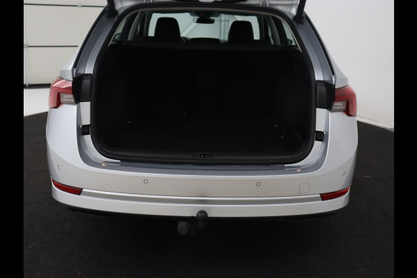 Škoda Octavia 1.0 e-TSI Business Edition | Stoelverwarming | Trekhaak | Camera | Carplay | Virtual Cockpit | Navigatie | Cruise control Škoda Octavia 1.0 e-TSI Business Edition | Stoelverwarming | Trekhaak | Camera | Carplay | Virtual Cockpit | Navigatie | Cruise control
