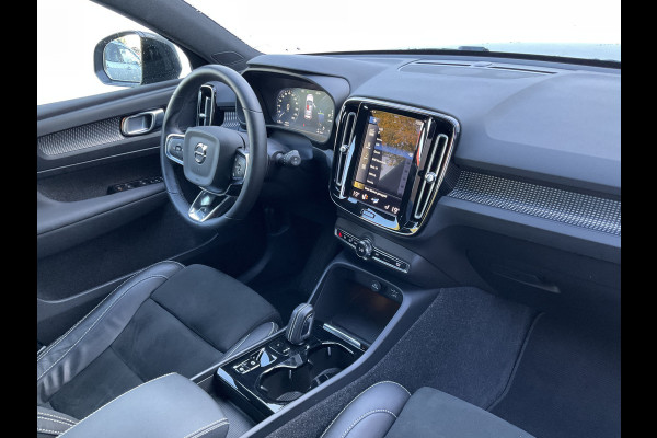 Volvo XC40 1.5 T5 262pk PHEV Recharge R-Design Elek.Trekhaak Leer Stoel/Stuurverw Adap.Cruise NL-Auto! Volvo XC40 1.5 T5 262pk PHEV Recharge R-Design Elek.Trekhaak Leer Stoel/Stuurverw Adap.Cruise NL-Auto!