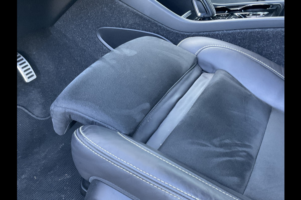 Volvo XC40 1.5 T5 262pk PHEV Recharge R-Design Elek.Trekhaak Leer Stoel/Stuurverw Adap.Cruise NL-Auto! Volvo XC40 1.5 T5 262pk PHEV Recharge R-Design Elek.Trekhaak Leer Stoel/Stuurverw Adap.Cruise NL-Auto!
