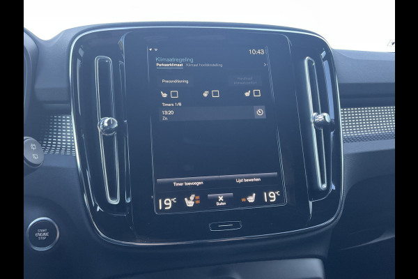 Volvo XC40 1.5 T5 262pk PHEV Recharge R-Design Elek.Trekhaak Leer Stoel/Stuurverw Adap.Cruise NL-Auto! Volvo XC40 1.5 T5 262pk PHEV Recharge R-Design Elek.Trekhaak Leer Stoel/Stuurverw Adap.Cruise NL-Auto!
