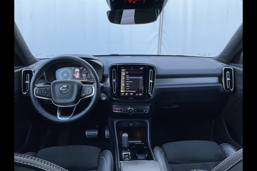 Volvo XC40 1.5 T5 262pk PHEV Recharge R-Design Elek.Trekhaak Leer Stoel/Stuurverw Adap.Cruise NL-Auto! Volvo XC40 1.5 T5 262pk PHEV Recharge R-Design Elek.Trekhaak Leer Stoel/Stuurverw Adap.Cruise NL-Auto!