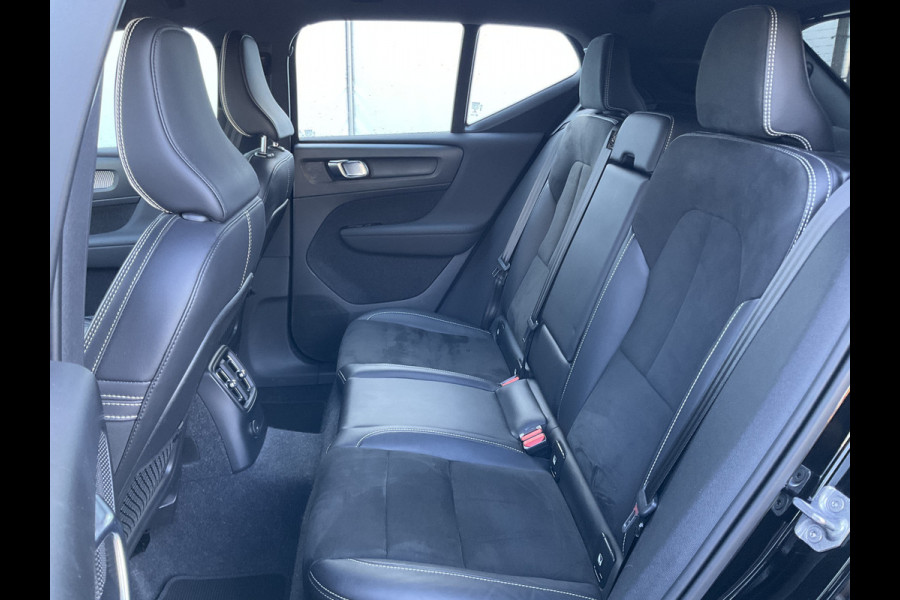 Volvo XC40 1.5 T5 262pk PHEV Recharge R-Design Elek.Trekhaak Leer Stoel/Stuurverw Adap.Cruise NL-Auto! Volvo XC40 1.5 T5 262pk PHEV Recharge R-Design Elek.Trekhaak Leer Stoel/Stuurverw Adap.Cruise NL-Auto!