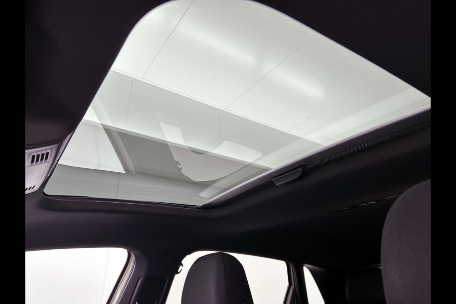 Volkswagen Polo 1.0 TSI Comfortline Automaat (PANORAMADAK, VIRTUAL COCKPIT, NAVIGATIE, CAMERA, CARPLAY, GOED ONDERHOUDEN)