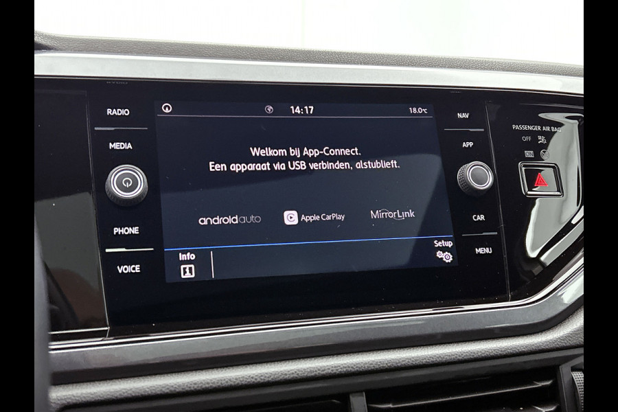 Volkswagen Polo 1.0 TSI Comfortline Automaat (PANORAMADAK, VIRTUAL COCKPIT, NAVIGATIE, CAMERA, CARPLAY, GOED ONDERHOUDEN)