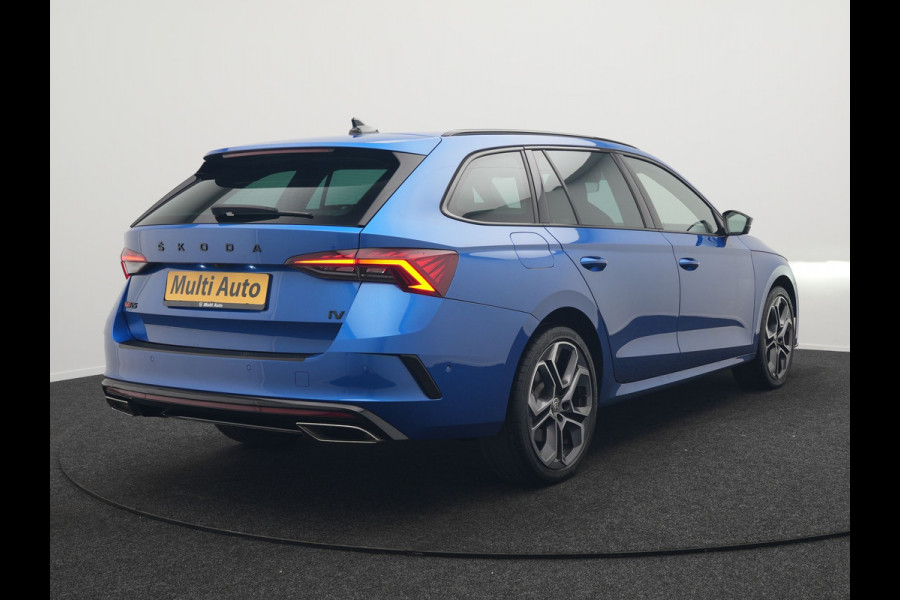 Škoda Octavia Combi 1.4 TSI RS iV Business Plug In Hybrid 245pk Dealer O.H PHEV | Adaptive Cruise | Camera | Sportstoelen Verwarmd | Apple Carplay | Navigatie | Crystal LED | Blis | Keyless | Stuur Verwarmd | Virtual | DAB |