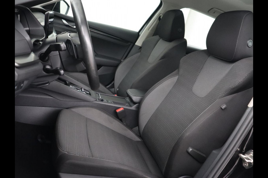 Škoda Octavia 1.4 TSI PHEV Business Edition | Adaptive cruise | Carplay | Stuurverwarming | Navigatie | Parkeerhulp | Climate control | Plug In