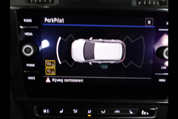 Volkswagen e-Golf E-DITION 136 pk | Navigatie | Parkeersensoren | Adaptieve cruise control | Stoelverwarming | Volkswagen e-Golf E-DITION 136 pk | Navigatie | Parkeersensoren | Adaptieve cruise control | Stoelverwarming |