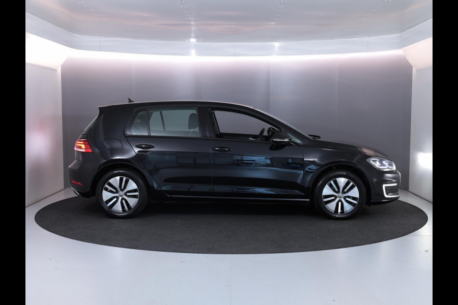 Volkswagen e-Golf E-DITION 136 pk | Navigatie | Parkeersensoren | Adaptieve cruise control | Stoelverwarming | Volkswagen e-Golf E-DITION 136 pk | Navigatie | Parkeersensoren | Adaptieve cruise control | Stoelverwarming |