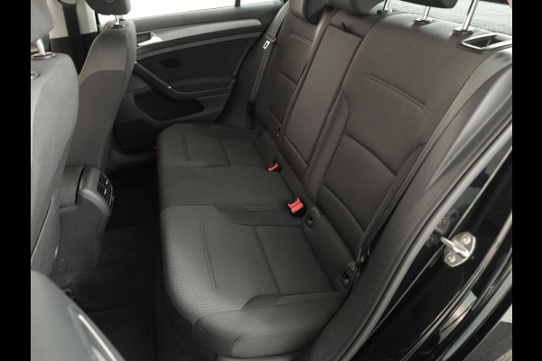 Volkswagen e-Golf E-DITION 136 pk | Navigatie | Parkeersensoren | Adaptieve cruise control | Stoelverwarming | Volkswagen e-Golf E-DITION 136 pk | Navigatie | Parkeersensoren | Adaptieve cruise control | Stoelverwarming |