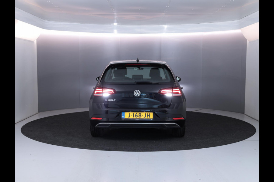 Volkswagen e-Golf E-DITION 136 pk | Navigatie | Parkeersensoren | Adaptieve cruise control | Stoelverwarming | Volkswagen e-Golf E-DITION 136 pk | Navigatie | Parkeersensoren | Adaptieve cruise control | Stoelverwarming |